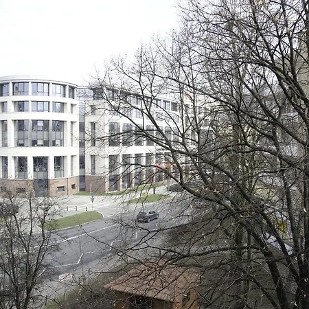 Bizzi Luxheart Of Old Town Apartment *